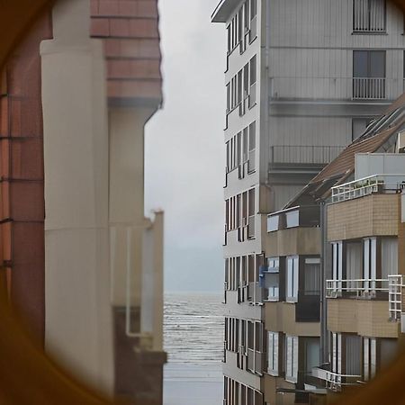 Big And Comfortable Triplex In Knokke Bagian luar foto
