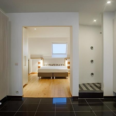 Big And Comfortable Triplex In Knokke Bagian luar foto