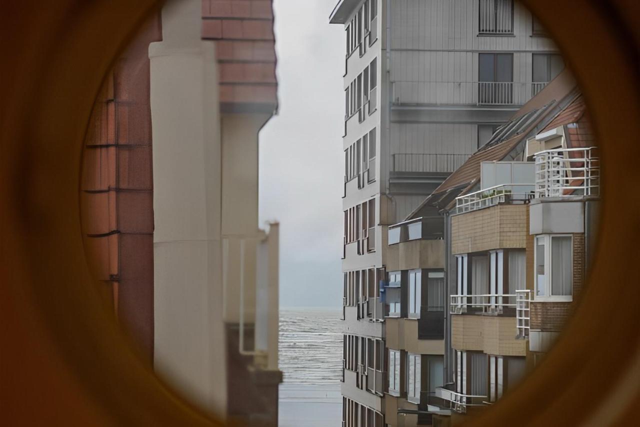 Big And Comfortable Triplex In Knokke Bagian luar foto